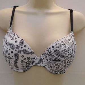 Victoria's Secret PINK Wear Everywhere Push Up Bra